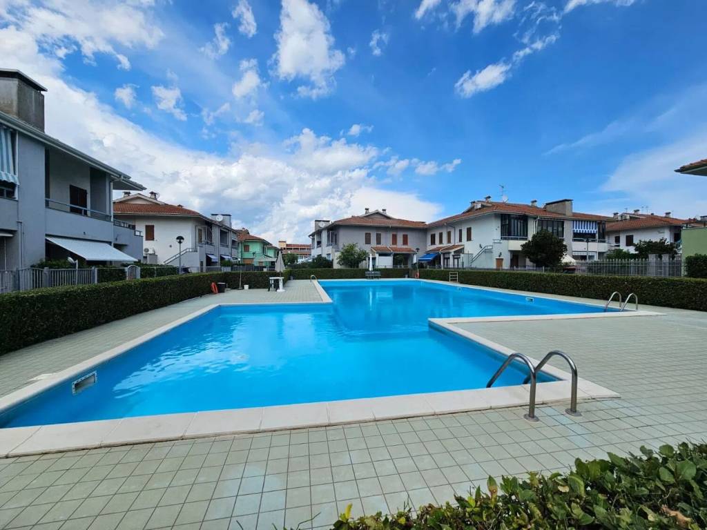 appartamento in vendita a Comacchio in zona Porto Garibaldi