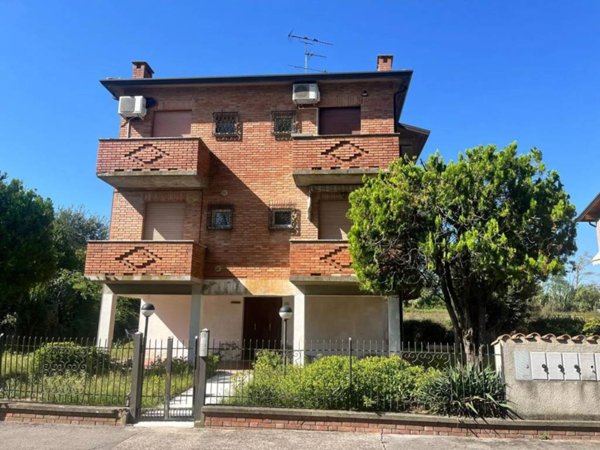 appartamento in vendita a Comacchio in zona Lido di Volano
