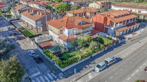 appartamento in vendita a Comacchio in zona Lido degli Estensi