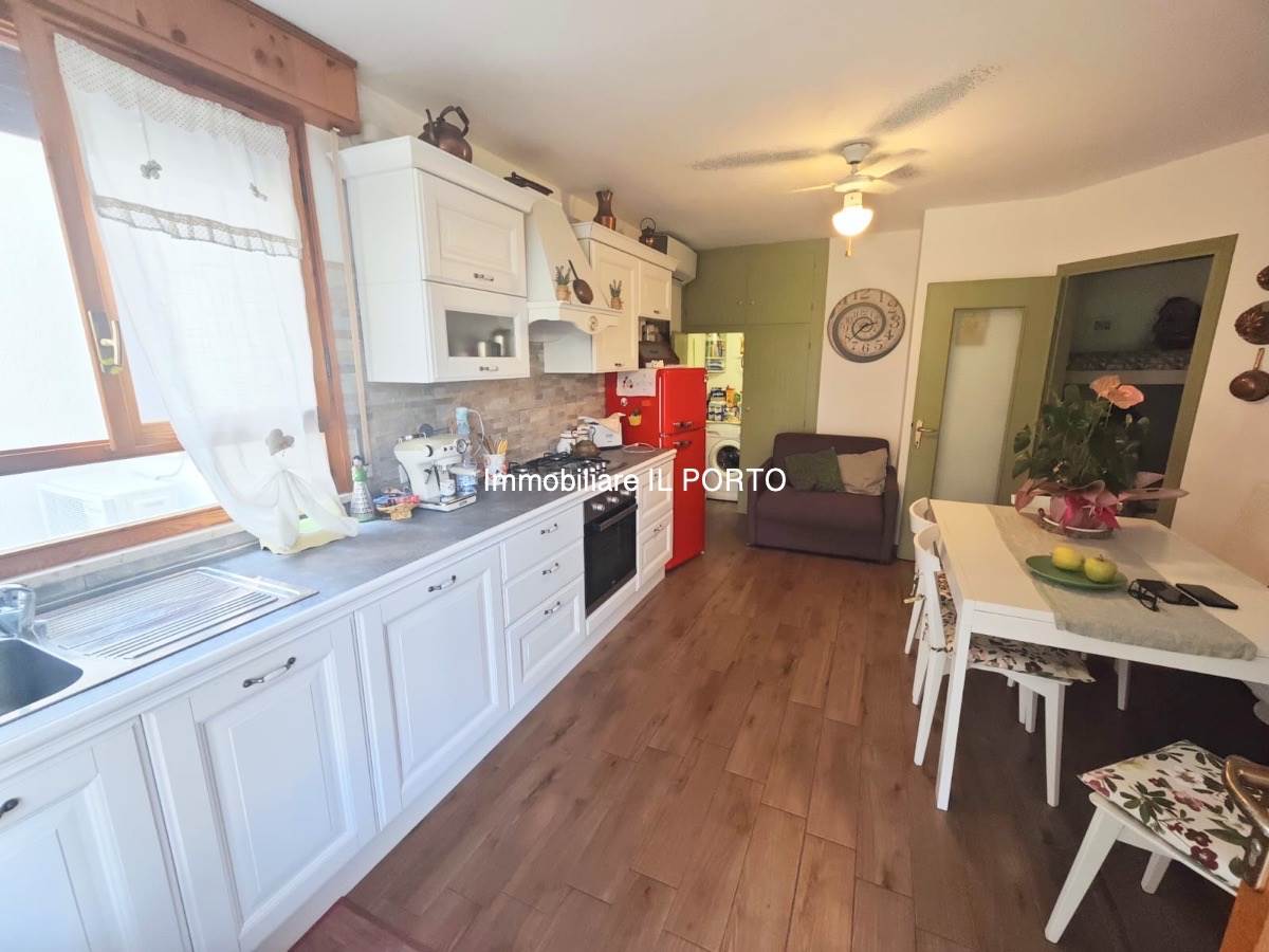 appartamento in vendita a Comacchio in zona Porto Garibaldi