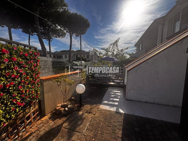 appartamento in vendita a Comacchio in zona Porto Garibaldi