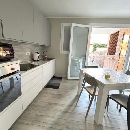 casa indipendente in vendita a Comacchio in zona Lido degli Estensi