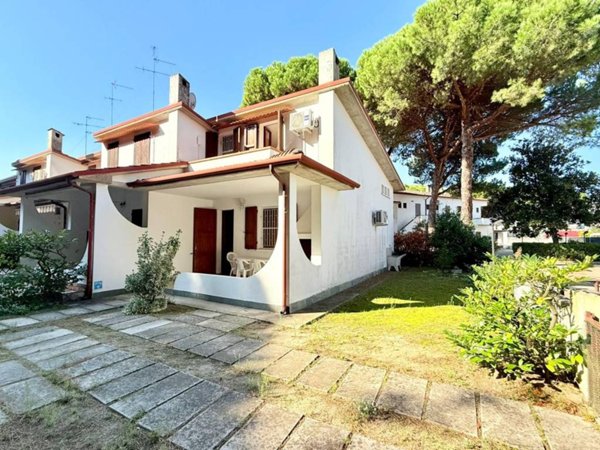 casa indipendente in vendita a Comacchio in zona Lido di Volano