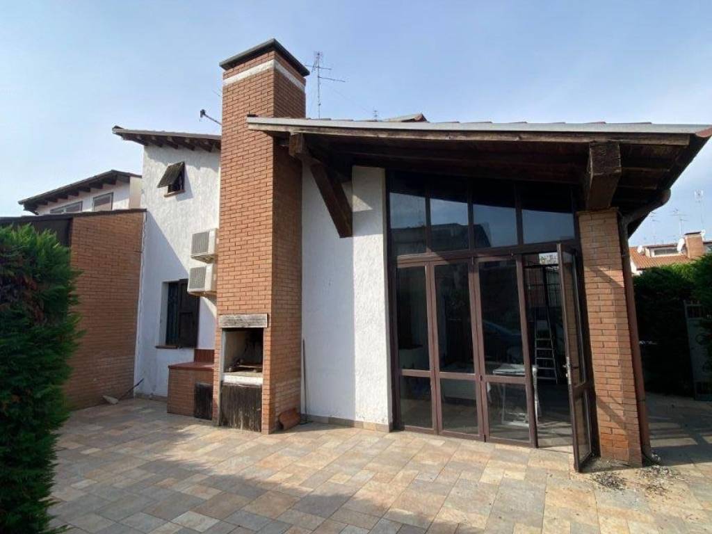 casa indipendente in vendita a Comacchio in zona Lido delle Nazioni