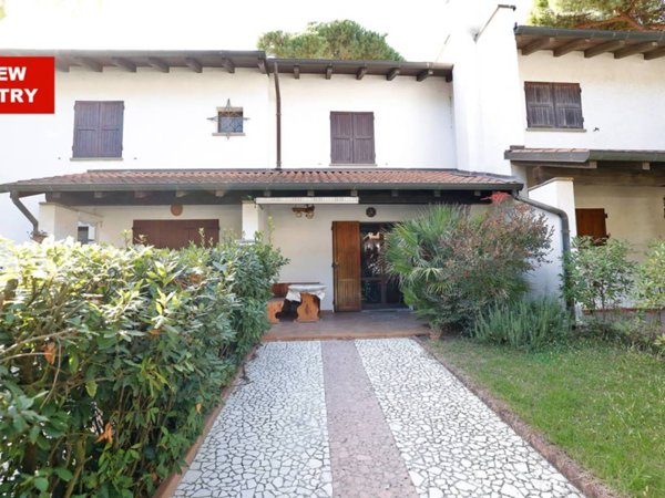 casa indipendente in vendita a Comacchio in zona Lido di Spina
