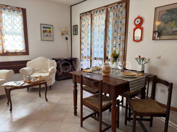 casa indipendente in vendita a Comacchio in zona Lido delle Nazioni