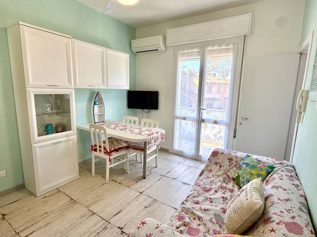 casa indipendente in vendita a Comacchio in zona Lido delle Nazioni