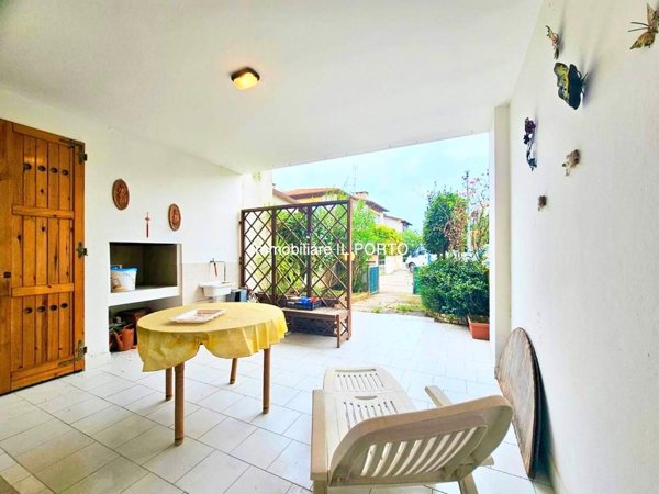 casa indipendente in vendita a Comacchio in zona Lido degli Estensi