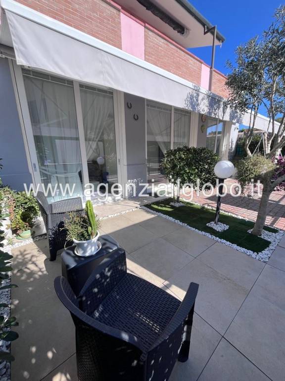 casa indipendente in vendita a Comacchio in zona Lido delle Nazioni