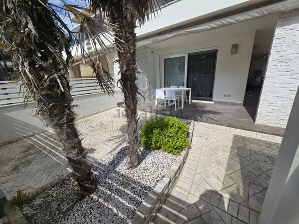 casa indipendente in vendita a Comacchio in zona Lido di Spina