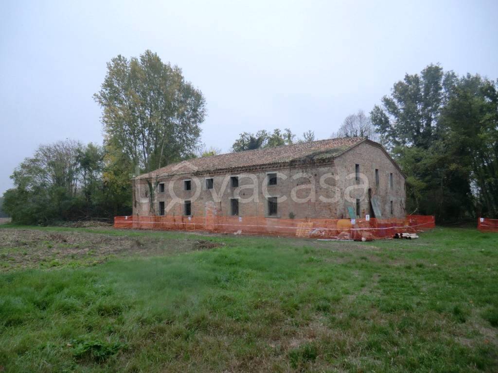 casa indipendente in vendita a Comacchio