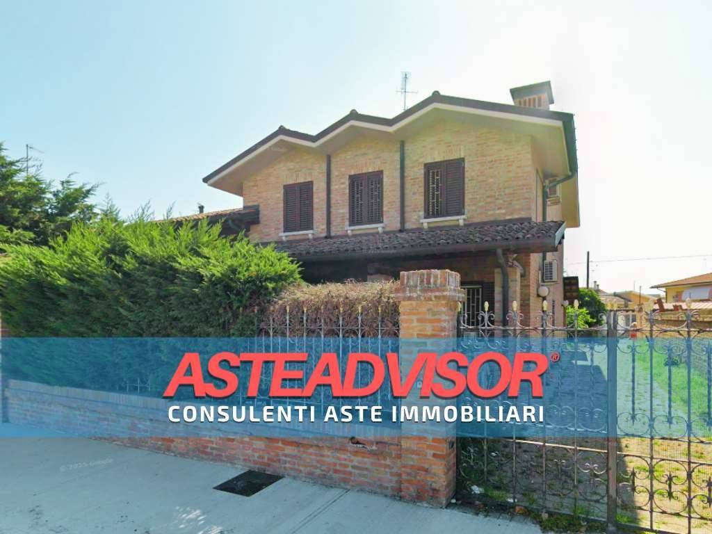 casa indipendente in vendita a Comacchio in zona Porto Garibaldi