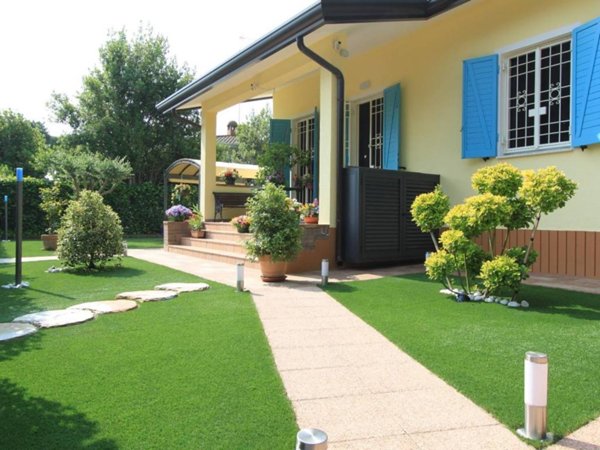 casa indipendente in vendita a Comacchio in zona Lido delle Nazioni