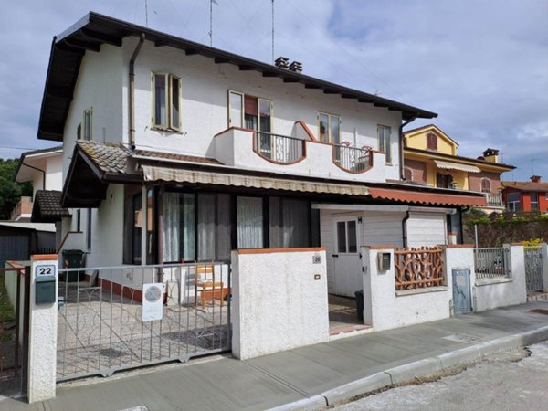 casa indipendente in vendita a Comacchio in zona Porto Garibaldi
