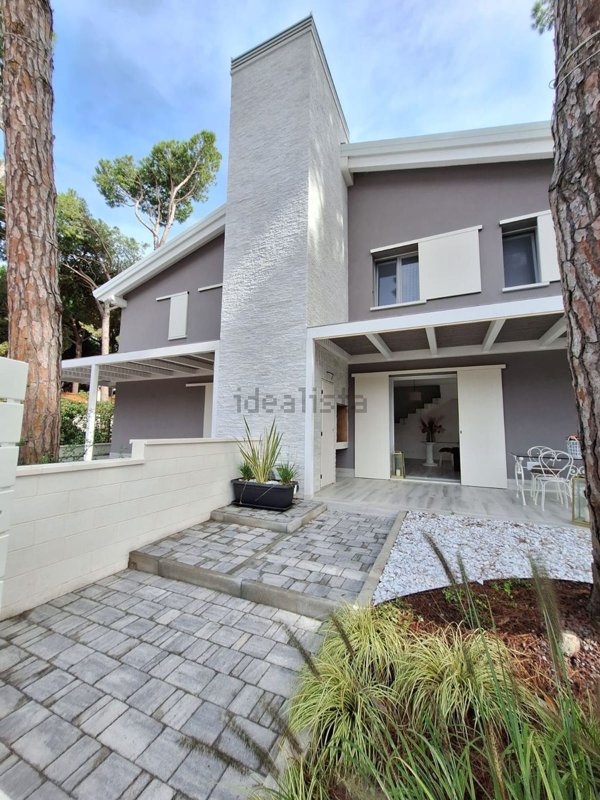 casa indipendente in vendita a Comacchio in zona Lido di Spina