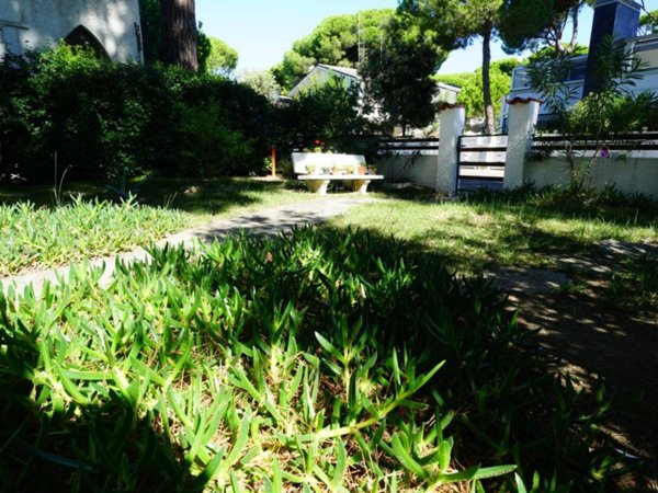 casa indipendente in vendita a Comacchio in zona Lido di Spina