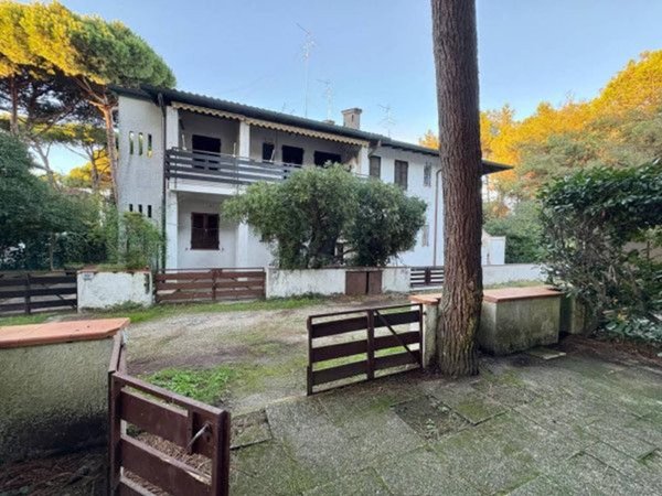 casa indipendente in vendita a Comacchio in zona Lido di Spina