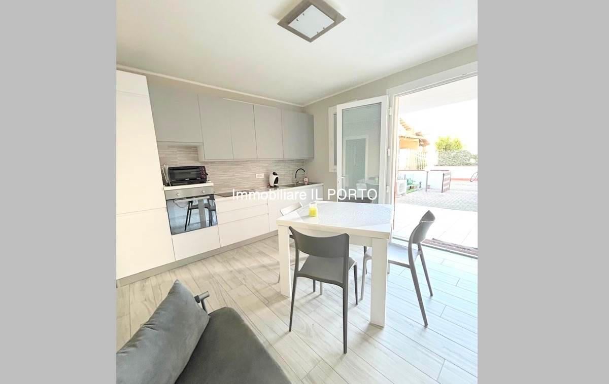 appartamento in vendita a Comacchio in zona Lido degli Estensi