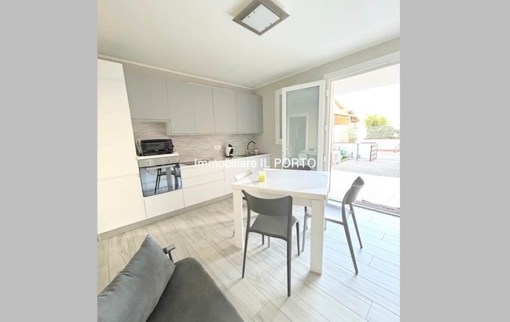 appartamento in vendita a Comacchio in zona Lido degli Estensi