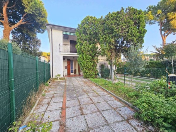 appartamento in vendita a Comacchio in zona Lido degli Estensi