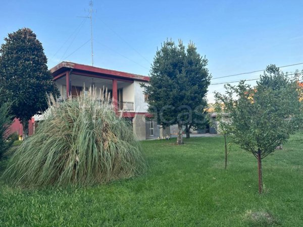 casa indipendente in vendita a Comacchio
