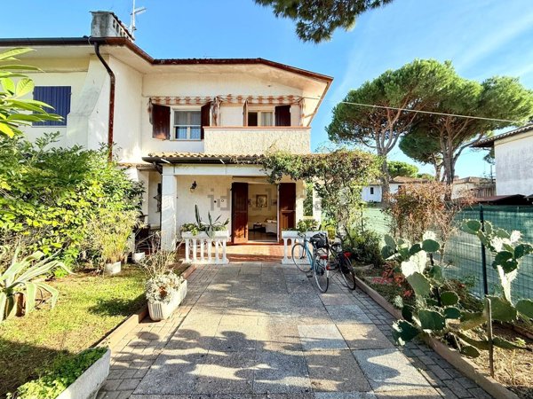 casa indipendente in vendita a Comacchio in zona Lido delle Nazioni