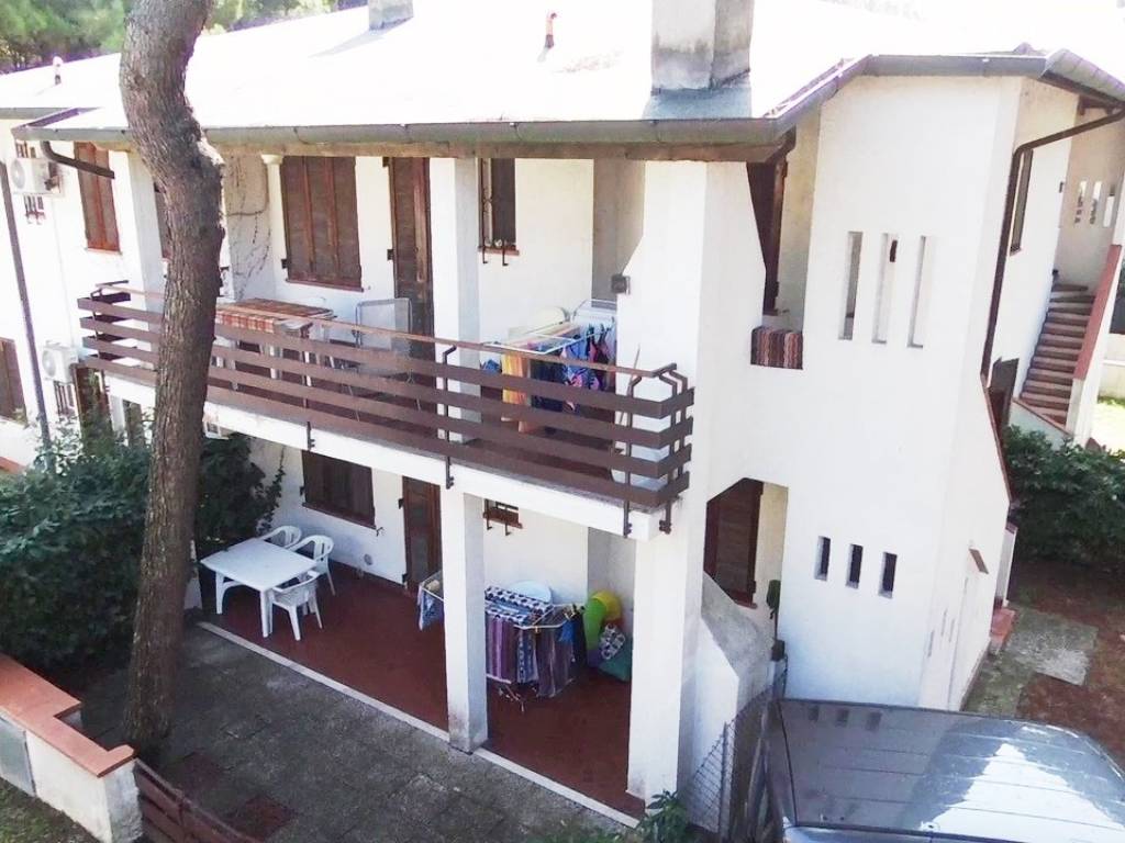 casa indipendente in vendita a Comacchio in zona Lido di Spina