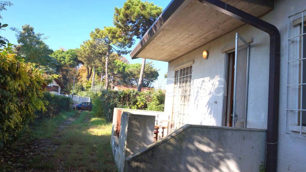 casa indipendente in vendita a Comacchio in zona Lido delle Nazioni