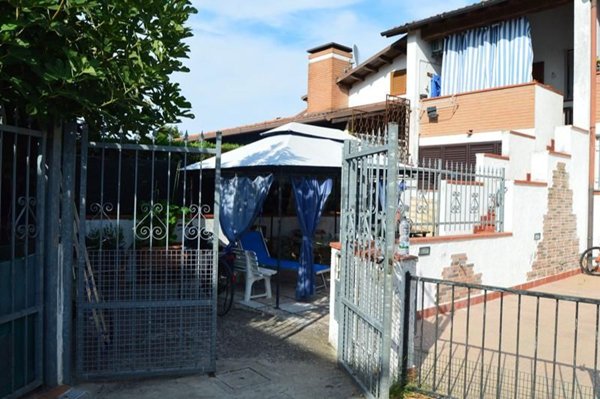 casa indipendente in vendita a Comacchio in zona Lido delle Nazioni