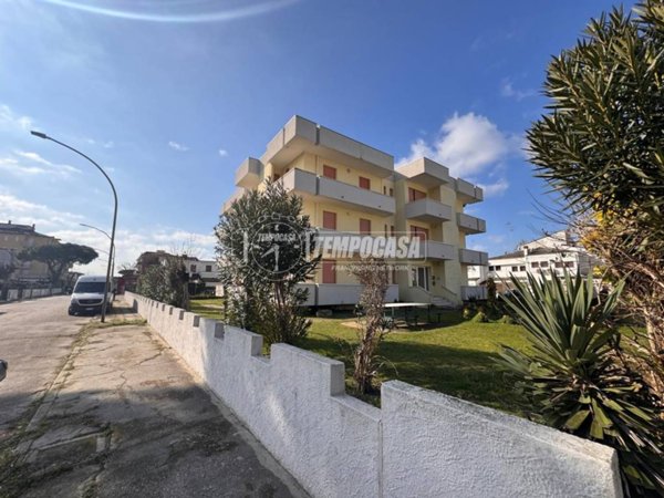 appartamento in vendita a Comacchio in zona Lido delle Nazioni