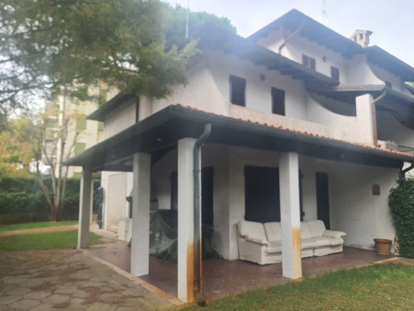casa indipendente in vendita a Comacchio in zona Lido di Spina