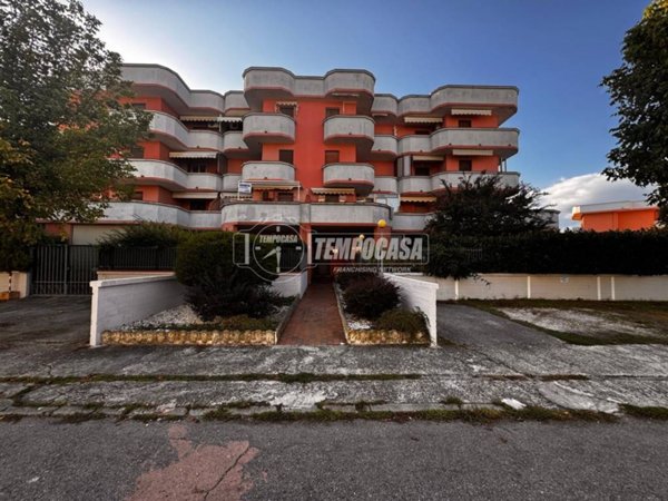 appartamento in vendita a Comacchio in zona Lido delle Nazioni