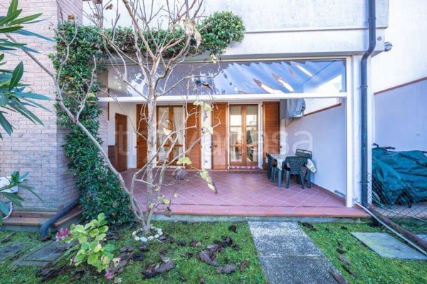 casa indipendente in vendita a Comacchio in zona Lido di Volano