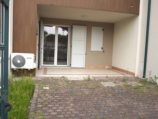 casa indipendente in vendita a Comacchio in zona Lido delle Nazioni