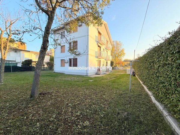 appartamento in vendita a Comacchio in zona Lido degli Scacchi