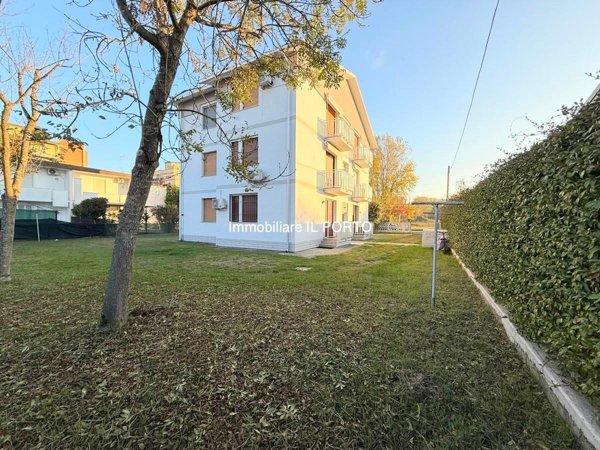 appartamento in vendita a Comacchio in zona Lido degli Scacchi