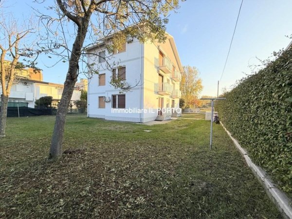 appartamento in vendita a Comacchio in zona Lido degli Scacchi