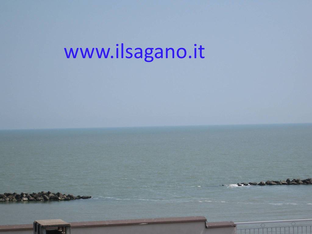 appartamento in vendita a Comacchio in zona Lido degli Scacchi