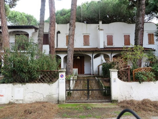 ufficio in vendita a Comacchio in zona Lido di Spina