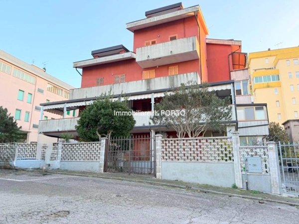 appartamento in vendita a Comacchio in zona Lido degli Scacchi