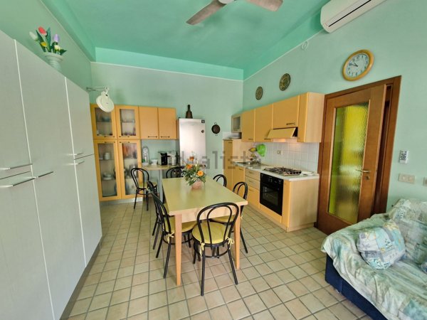 appartamento in vendita a Comacchio in zona Lido degli Estensi