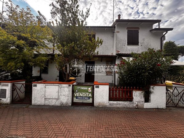 appartamento in vendita a Comacchio in zona Lido delle Nazioni