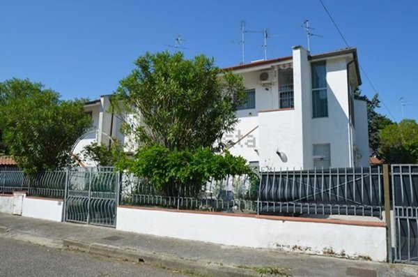 casa indipendente in vendita a Comacchio in zona Lido di Pomposa