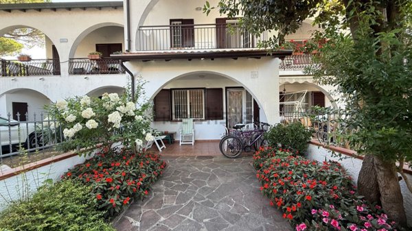casa indipendente in vendita a Comacchio in zona Lido di Spina