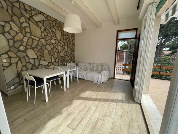 casa indipendente in vendita a Comacchio in zona Lido di Spina