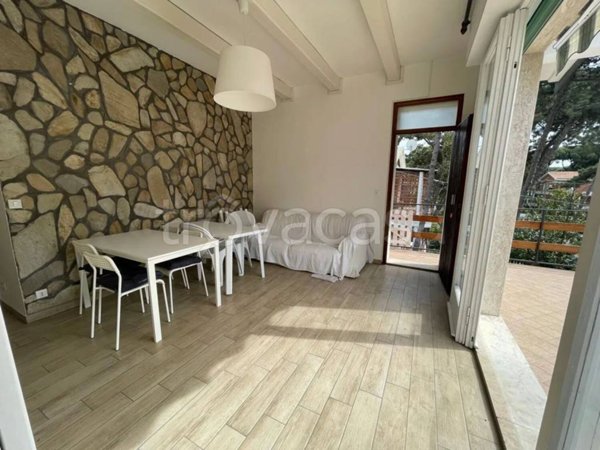 casa indipendente in vendita a Comacchio in zona Lido di Spina