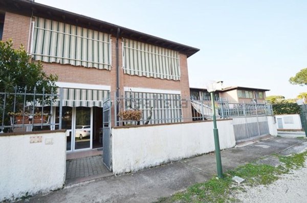 casa indipendente in vendita a Comacchio in zona Lido delle Nazioni