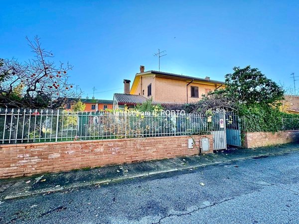 casa indipendente in vendita a Comacchio in zona Lido degli Scacchi