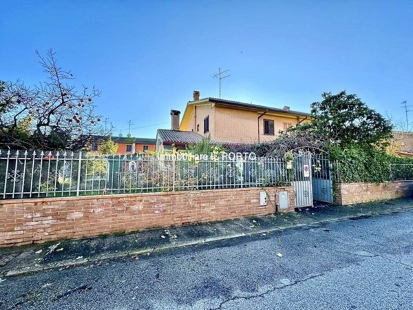 casa indipendente in vendita a Comacchio in zona Lido degli Scacchi