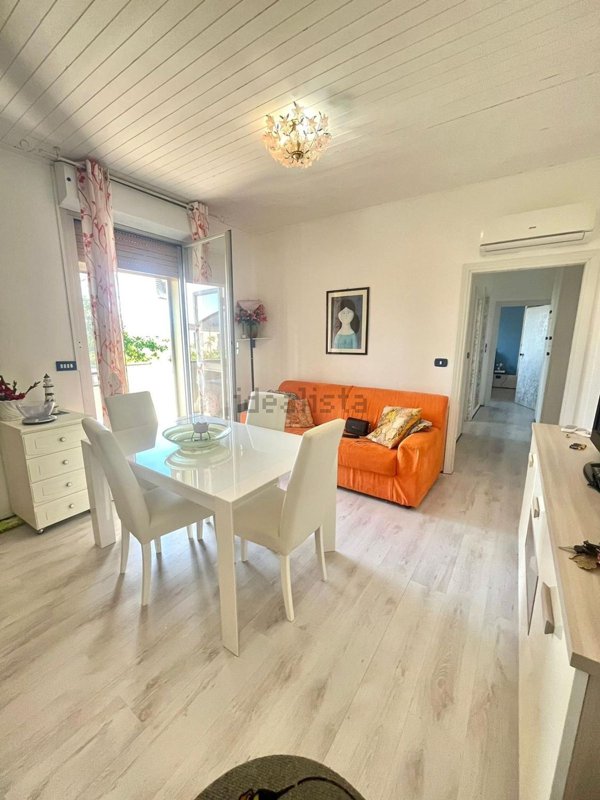 appartamento in vendita a Comacchio in zona Lido di Spina